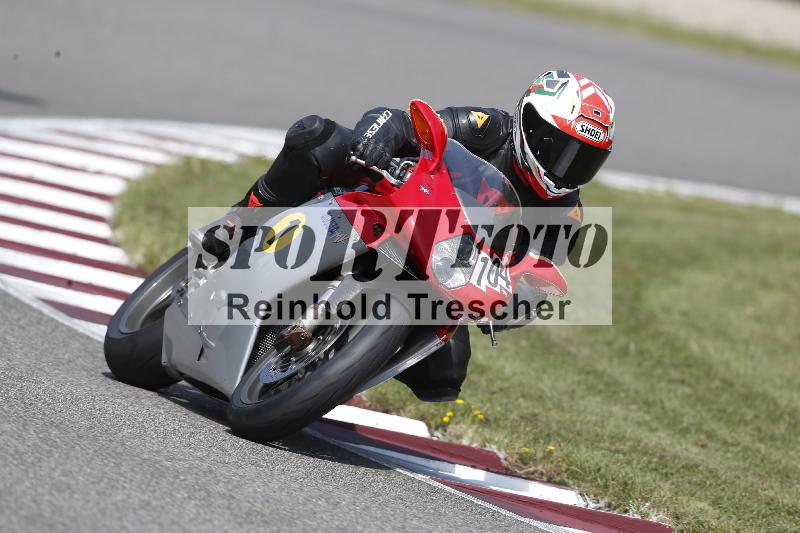 Archiv-2025/49 26.08.2025 Cornu Master School ADR/gruen-vert/104